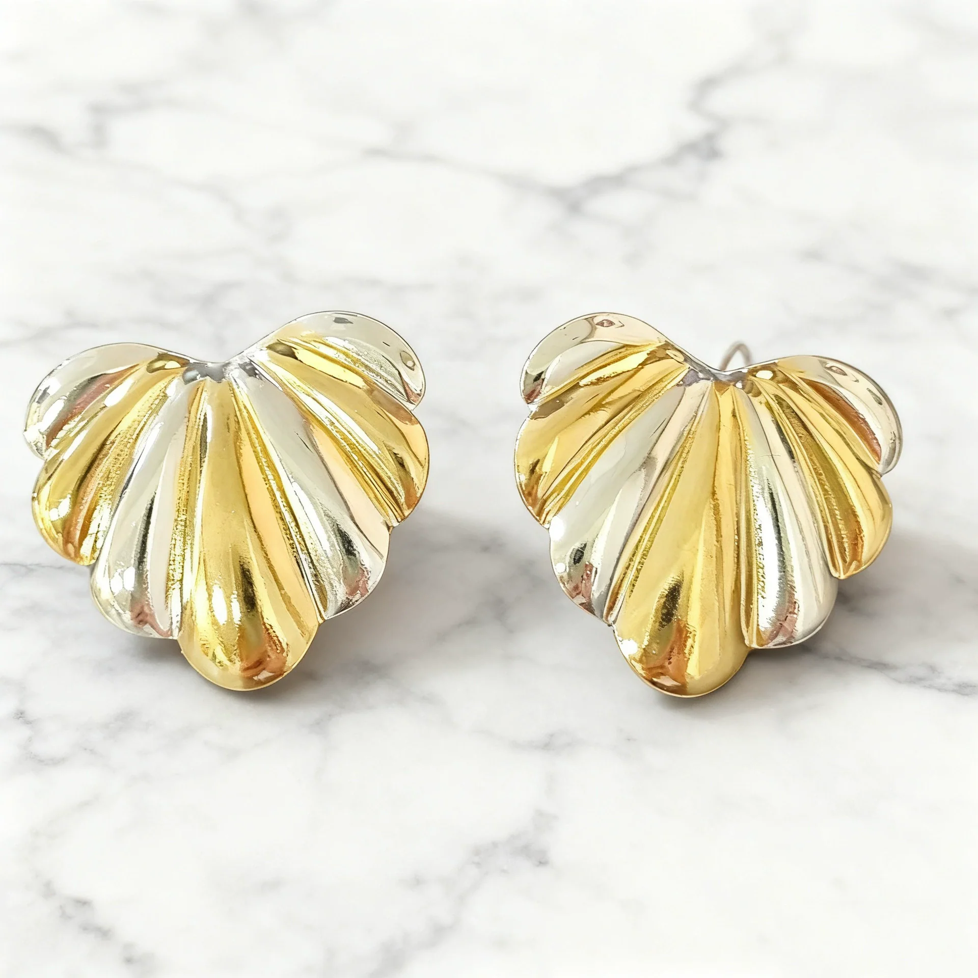 Wholesale Electroplated Stainless Steel Heartshaped Love Earrings For Women Highend Fashion - Image 4