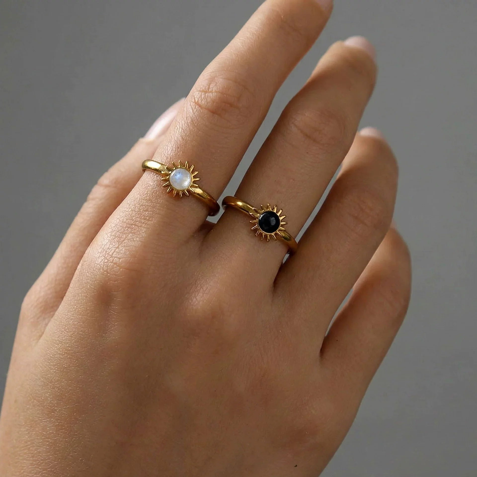 Wholesale Electroplated Stainless Steel Sunshaped Rings For Men And Women In Retro And Ins Style - Image 4
