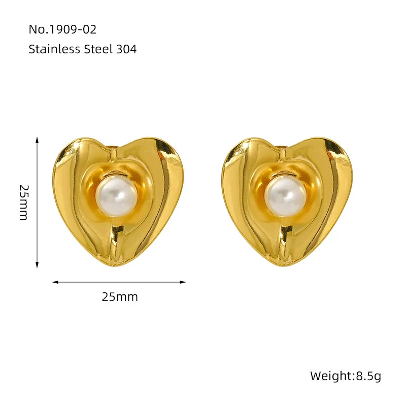 Wholesale Elegant Retro Heart Shape 316L Stainless Steel 18K Gold Plated Pearl Earrings For Women - Image 11
