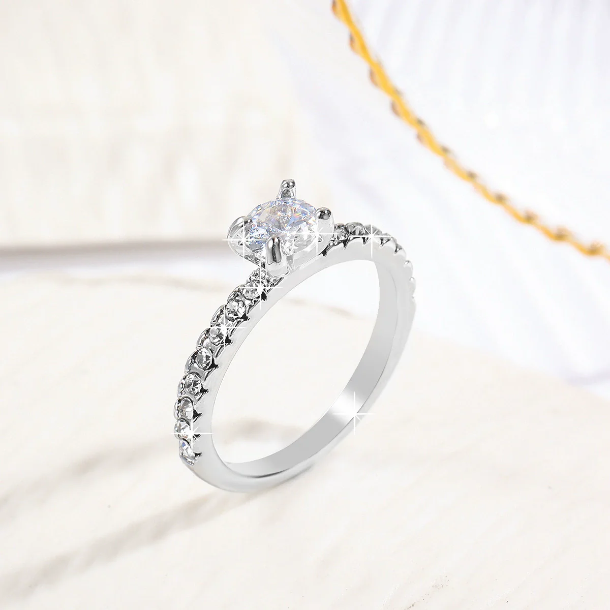 Wholesale Engagement Ring Zinc Alloy Inlaid Zircon Geometric Simple Style For Women