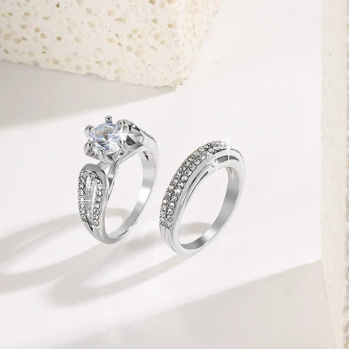 Wholesale Engagement Ring Zinc Alloy Inlaid Zircon Geometric Simple Style For Women - Image 4