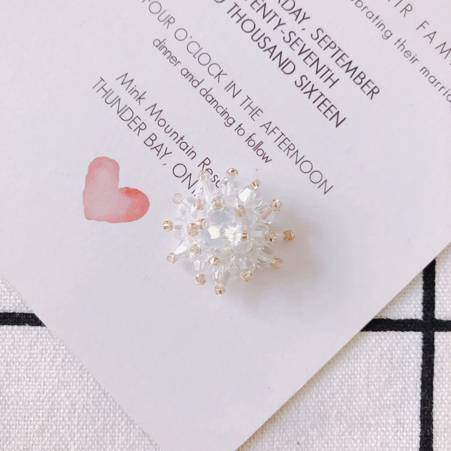 Wholesale Exaggerated Flower Handmade Beaded Alloy Ear Clip Woven Transparent Crystal Snowflake Earrings - Image 11
