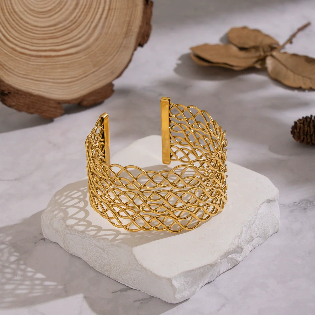 Wholesale Exaggerated Geometric Line Braided Electroplated Stainless Steel Waterproof Jewelry Bracelets Accessories - Image 4