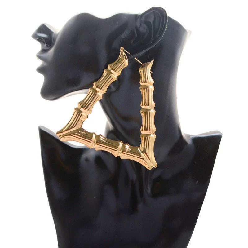 Wholesale Exaggerated Golden Geometric Alloy Hiphop Street Dance Earrings For Women With Electroplating - Image 5