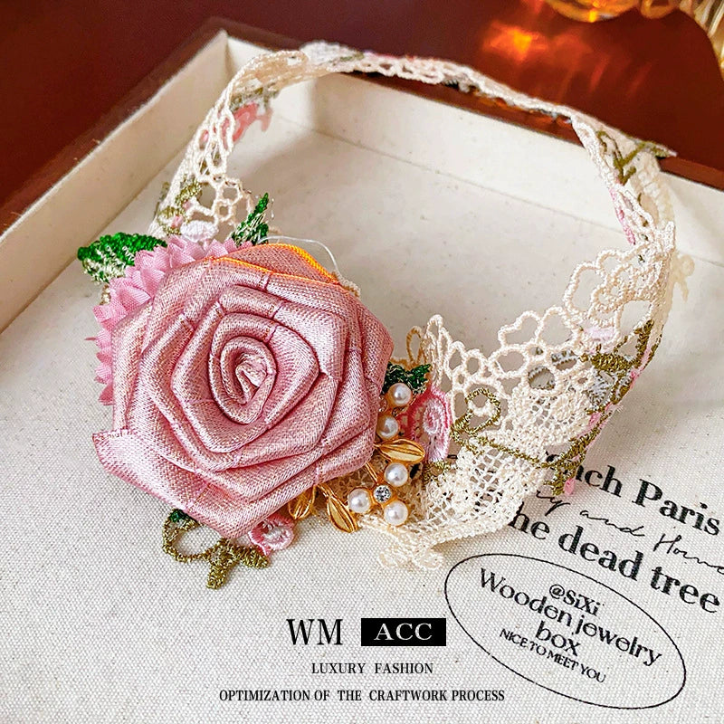 Wholesale Fabric Flower Pearl Diamond Women's Necklace With Sweet Design And Electroplating - Image 2