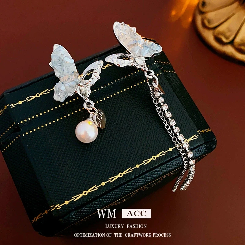 Wholesale Fake Pearl And Diamond Inlaid Butterfly Tassel Earrings For Women Sophisticated Animal Style