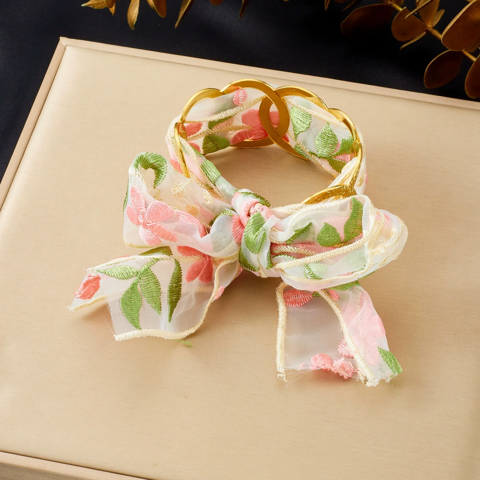 Wholesale Fashion Accessories Stainless Steel Electroplated Satin Printed Ribbon Bow Leopard Print Fabric Wrapped Ring Bracelet Plants And Flowers Style - Image 8
