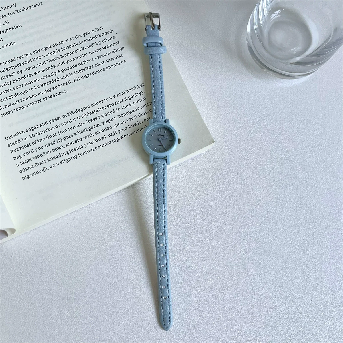 Wholesale Fashion Female Student Mini Dial Round Quartz Watch With Alloy Case And Pu Strap In Rose Red Candy Color - Image 6