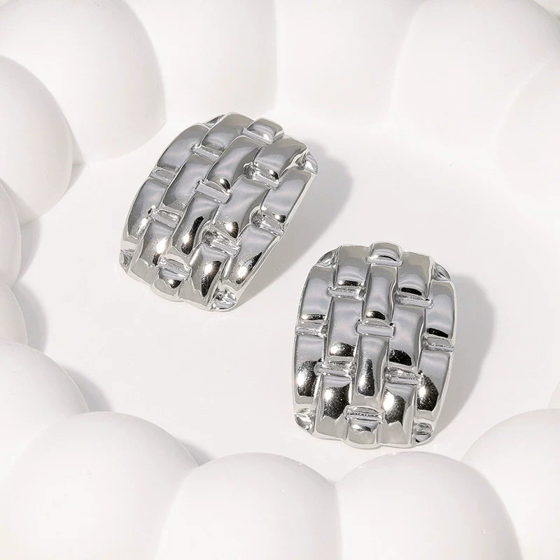 Wholesale Fashion Geometric Stainless Steel 18K Goldplated Earrings For Women - Image 3