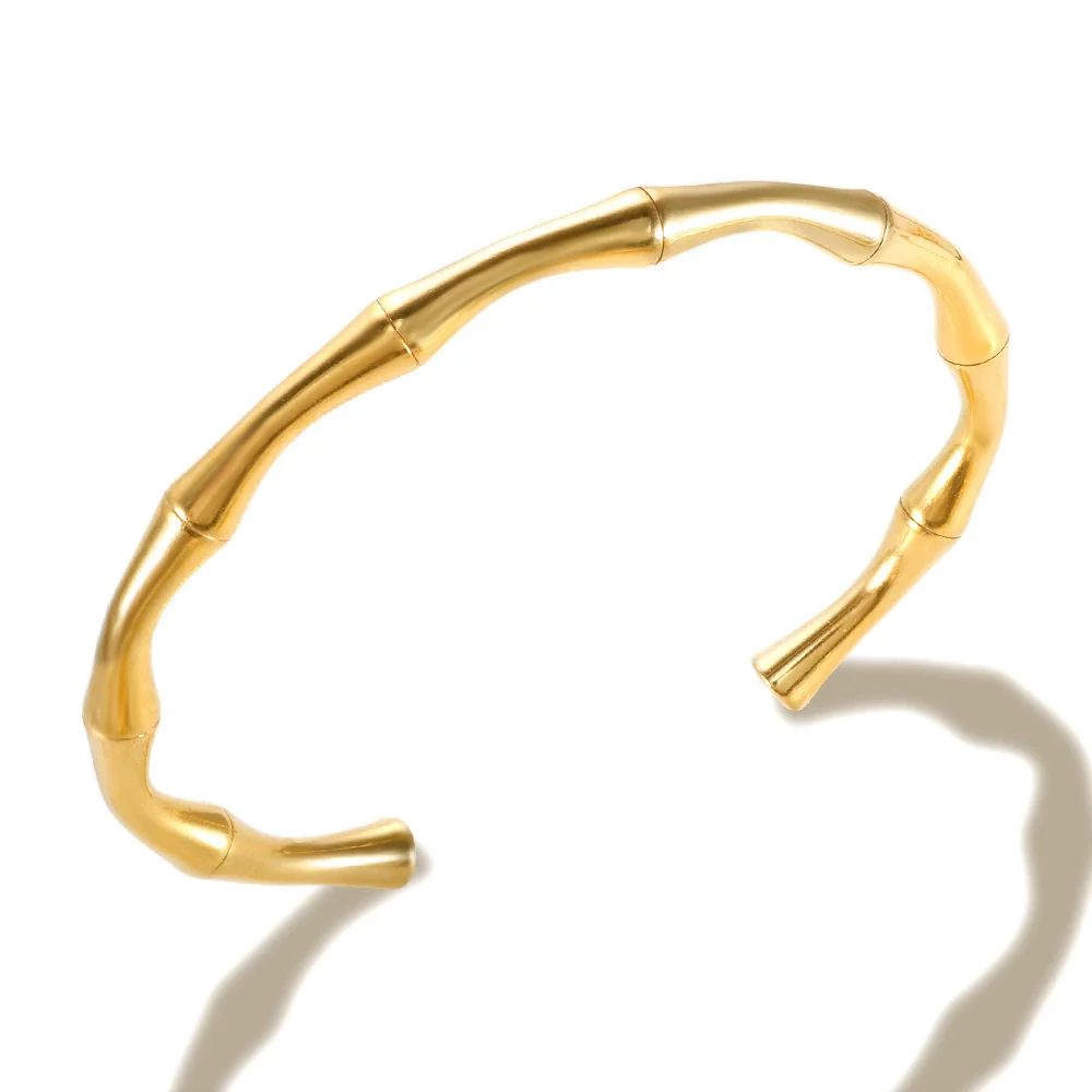 Wholesale Fashion Light Luxury Electroplated Stainless Steel Geometric And Heart Shape Bracelet For Women - Image 5