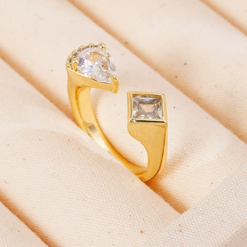 Wholesale Fashion Retro Simple Love Copper Ring Inlaid Zircon With Geometric Pattern And Electroplating For Women - Image 8