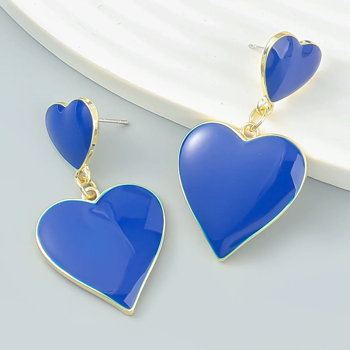 Wholesale Fashion Simple Personality Multi Layer Love Shaped Alloy Oil Drop Earrings - Image 4