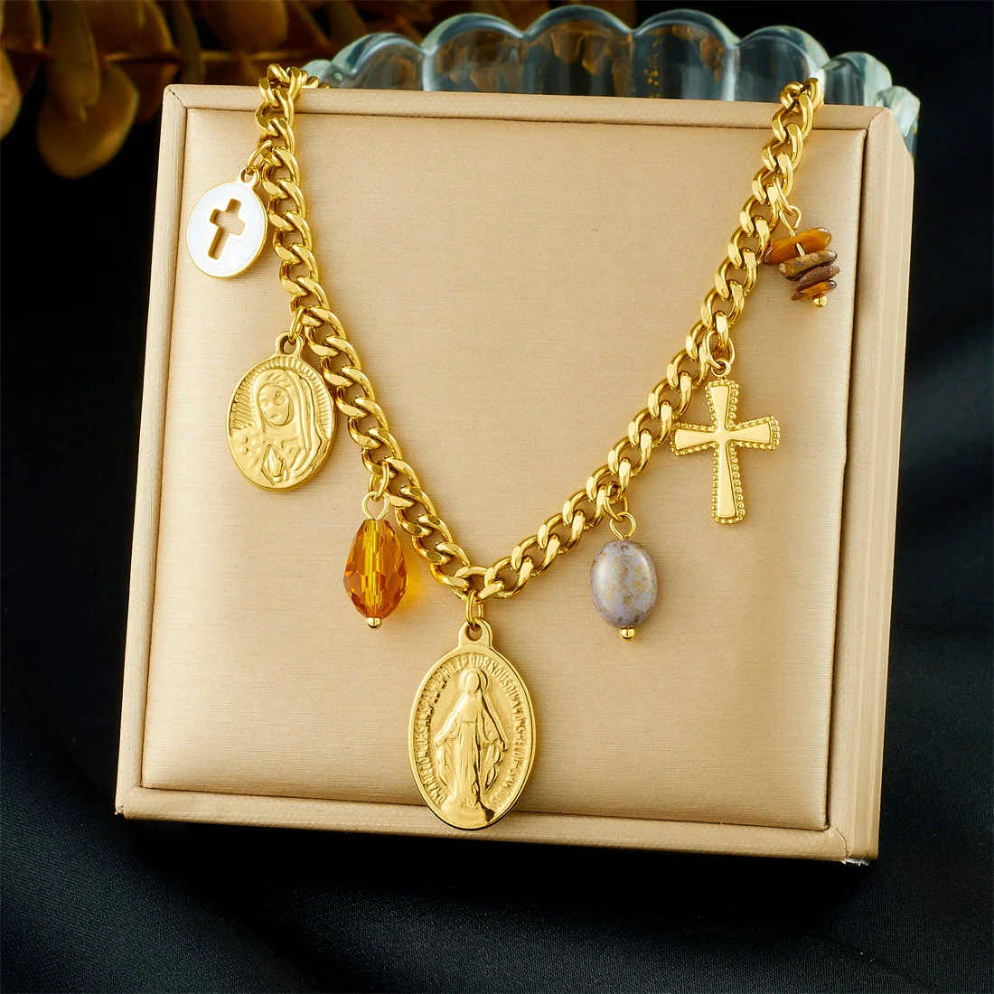 Wholesale Fashion Women's Stainless Steel And Titanium Steel Jewelry Set With Cross Crown And Roman Numerals Pattern Gold Plated Oval Relief Pendant - Image 6