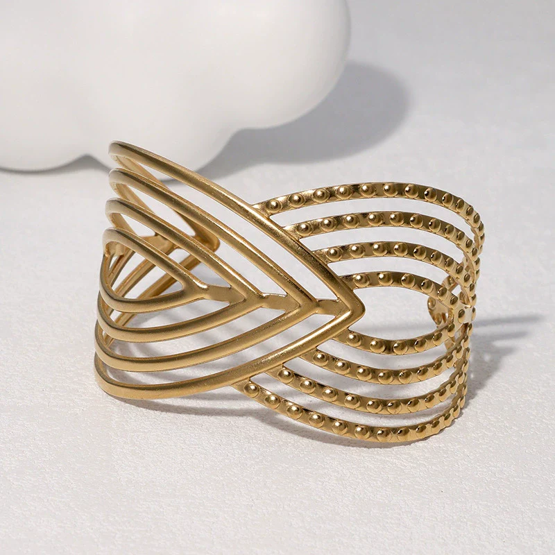 Wholesale Fashionable And Versatile Stainless Steel Bracelet With Hollow Line Design And Geometric Style 18K Gold Electroplated - Image 4
