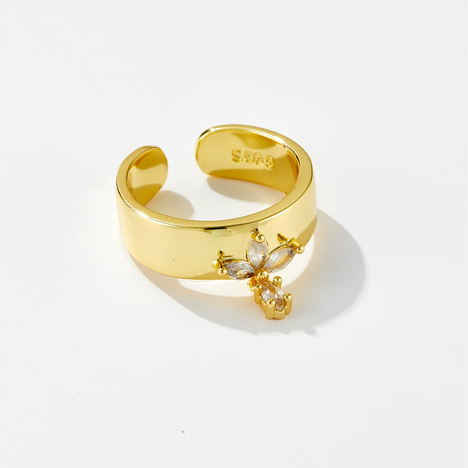 Wholesale Fashionable Geometric Copper Ring With Electroplated Platinum And 18K Gold For Ladies And Unisex