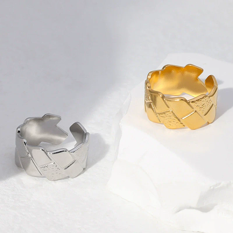 Wholesale Fashionable Unisex Geometric Stainless Steel Electroplated Open Rings