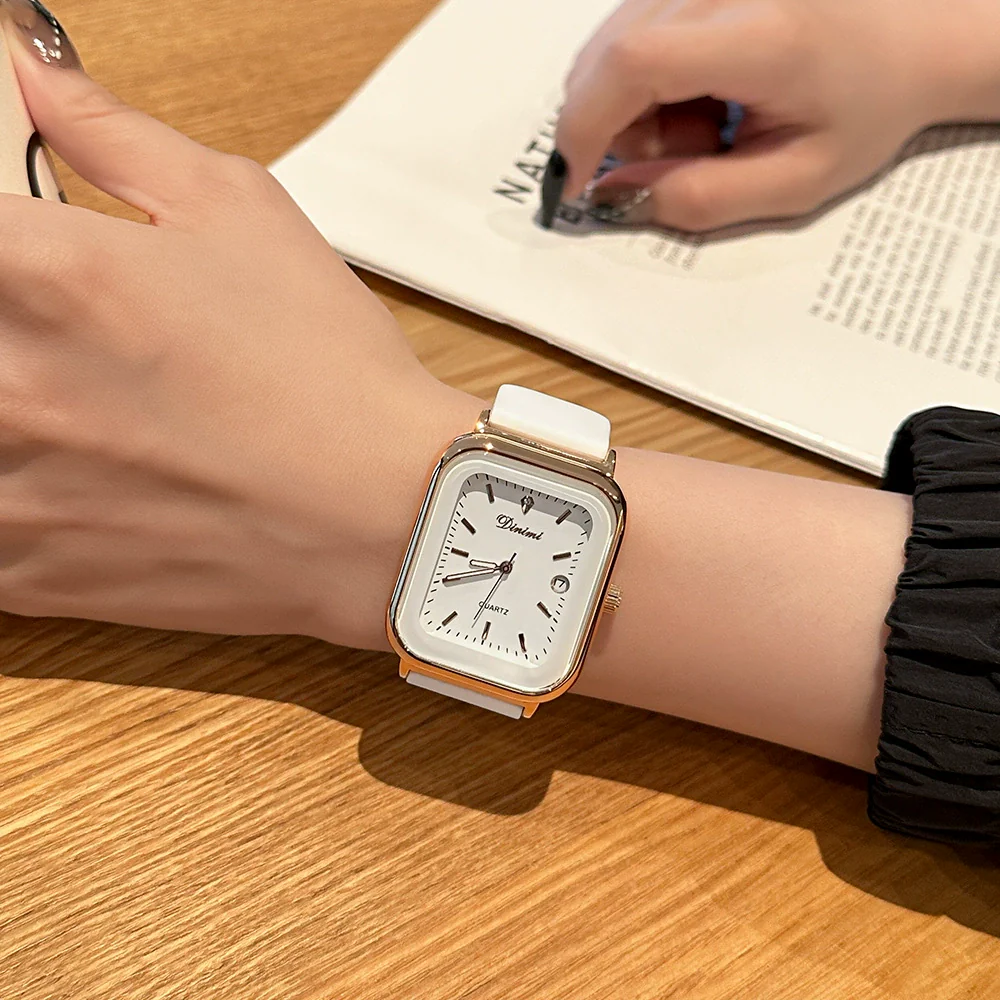 Wholesale Female Leisure Rectangular Quartz Watch With Alloy Case And Silicone Band - Image 3