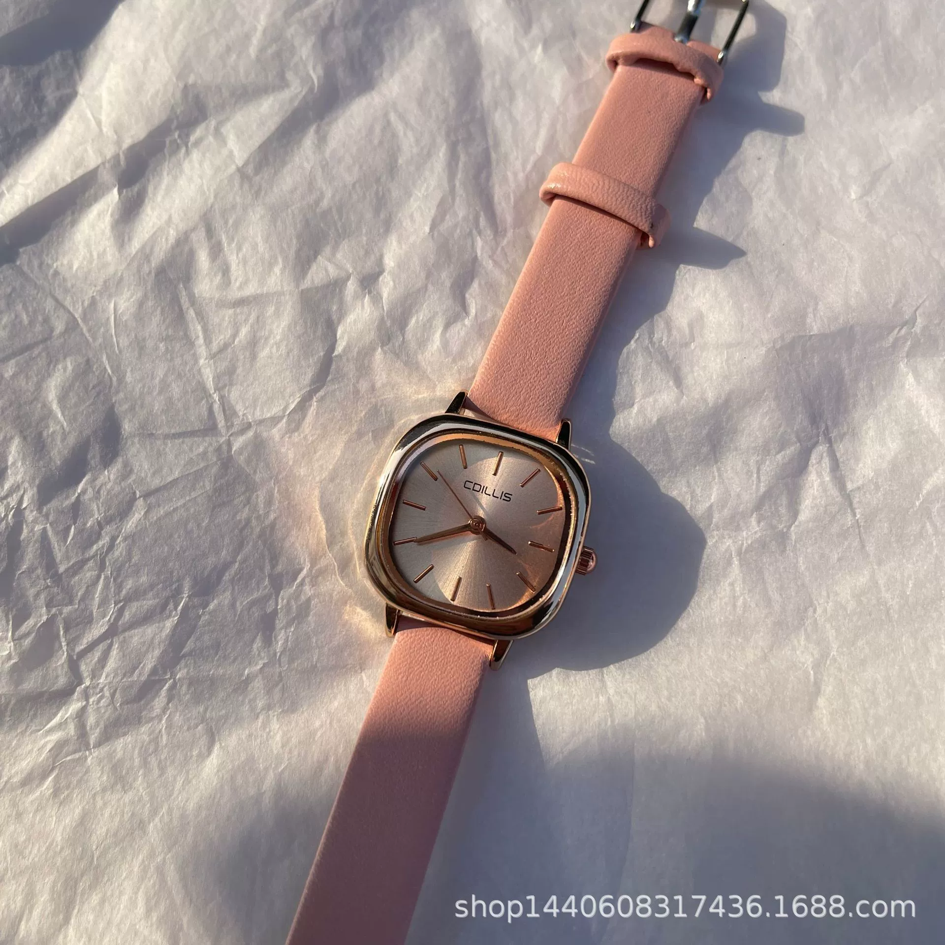 Wholesale Female Retro Square Alloy Case Ordinary Glass Mirror Leisure Student Watch - Image 4