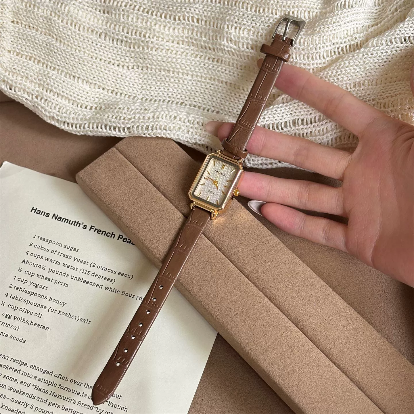 Wholesale Female Student Belt Watch Alloy Rectangle Pin Buckle Style Simple Fashion Elegant - Image 4
