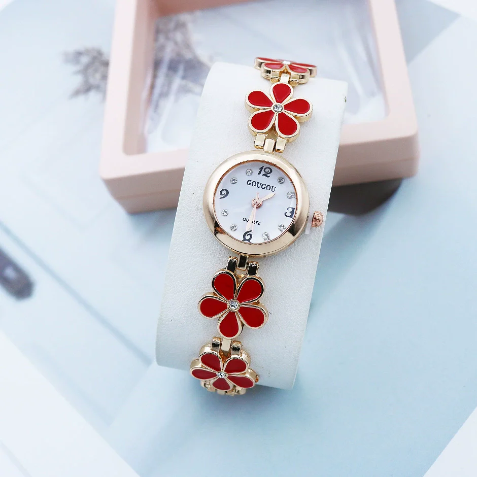 Wholesale Female Student Fashionable Alloy Bracelet Watch With Round Dial And Printed Logo - Image 4