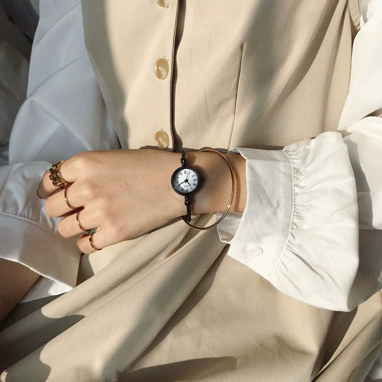 Wholesale Female Student Small Fresh Bracelet Watch Alloy Material Round Dial Printed Logo Literary Retro Style - Image 12