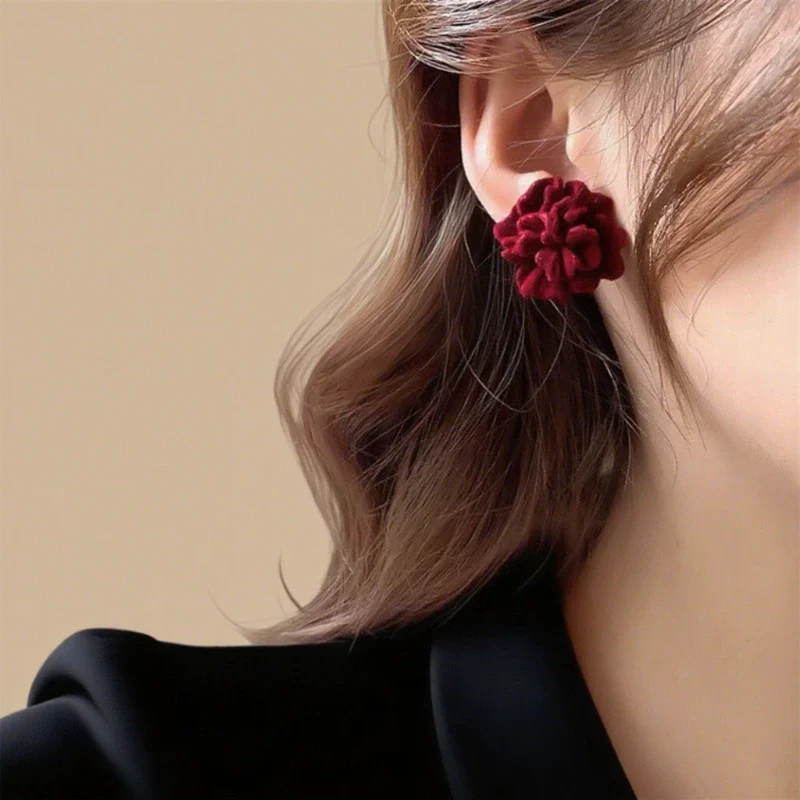 Wholesale Flocked Flower Earrings For Women Electroplated Simple Style - Image 2