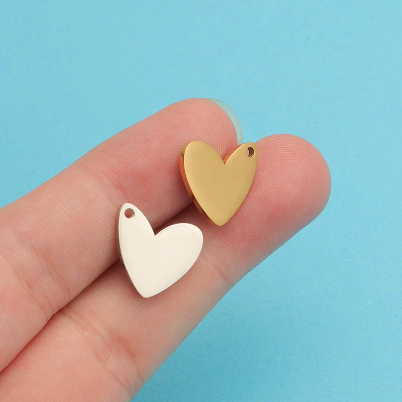 Wholesale Fresh Style Stainless Steel Heart Shaped Love Pendant Jewelry Accessories With Electroplating - Image 3
