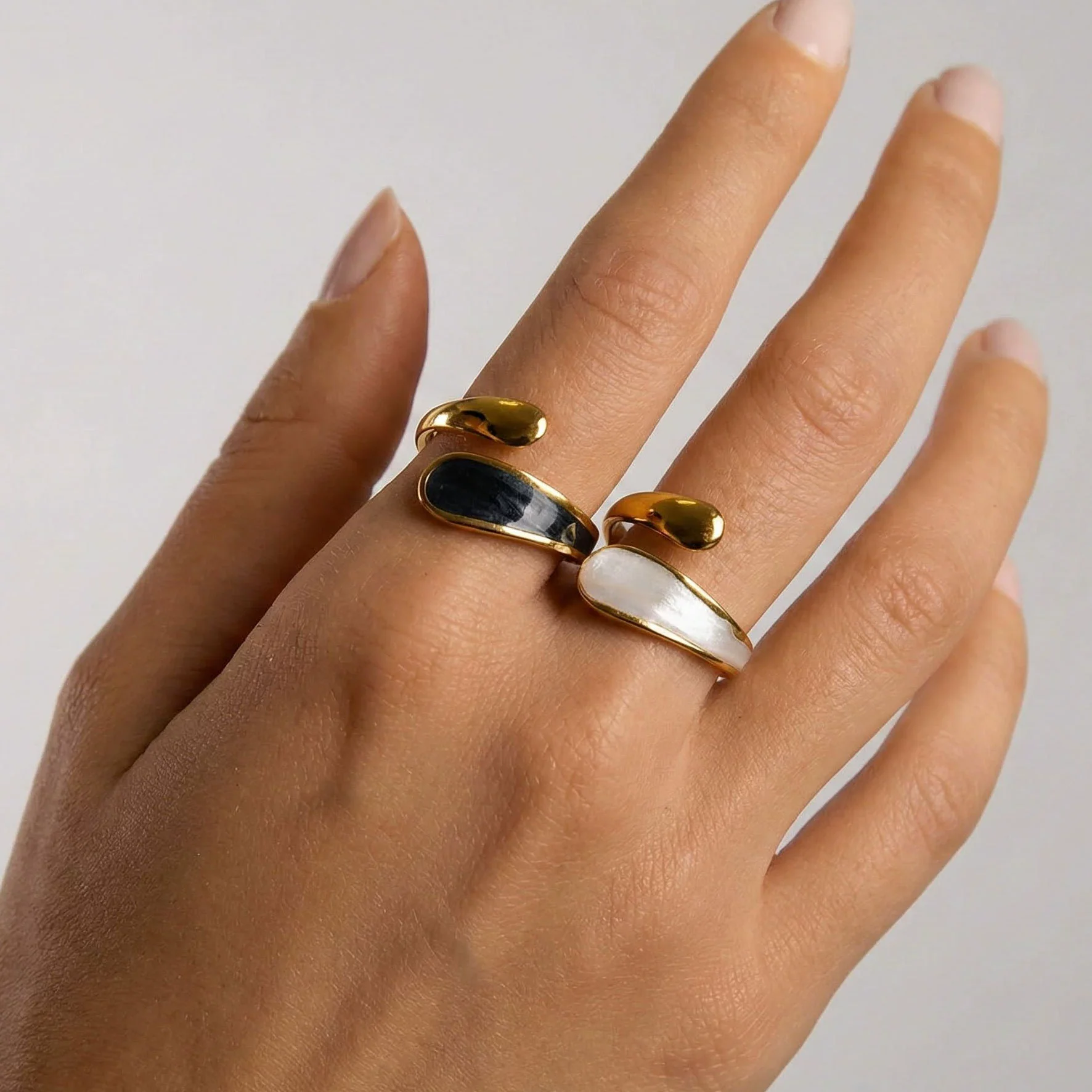 Wholesale Geometric And Heart Shape Electroplated Stainless Steel Ring For Women And Men - Image 3