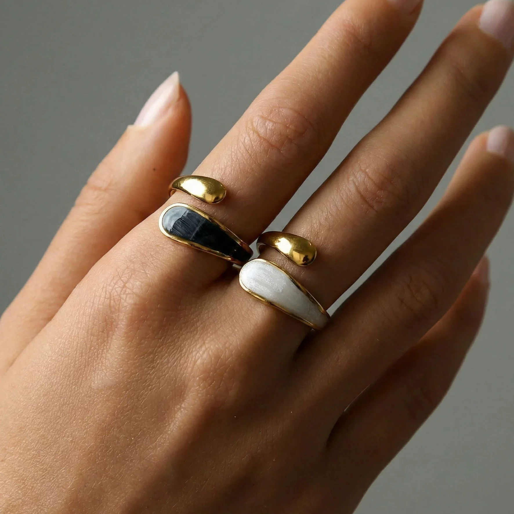 Wholesale Geometric And Heart Shape Electroplated Stainless Steel Ring For Women And Men - Image 4