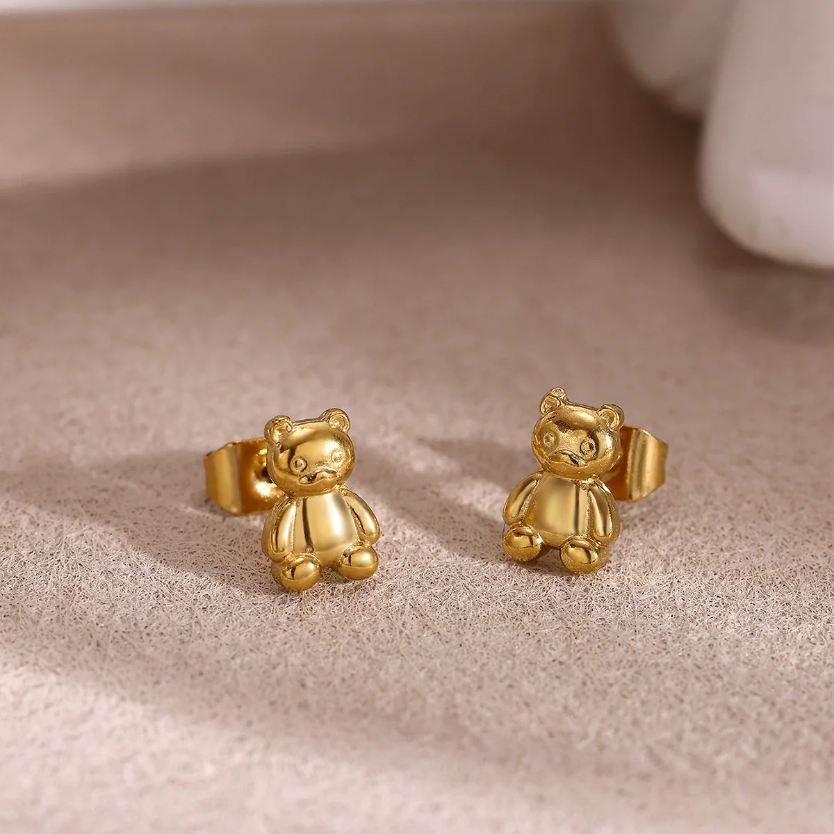 Wholesale Geometric Bear Shaped Stainless Steel Gold Plated Unisex Earrings - Image 3