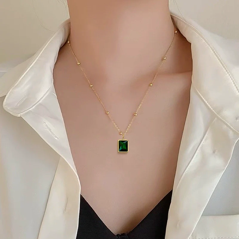 Wholesale Geometric Cartoon Plant Flowers Style Electroplated Titanium Steel Square Emerald Normcore Necklace For Unisex - Image 2