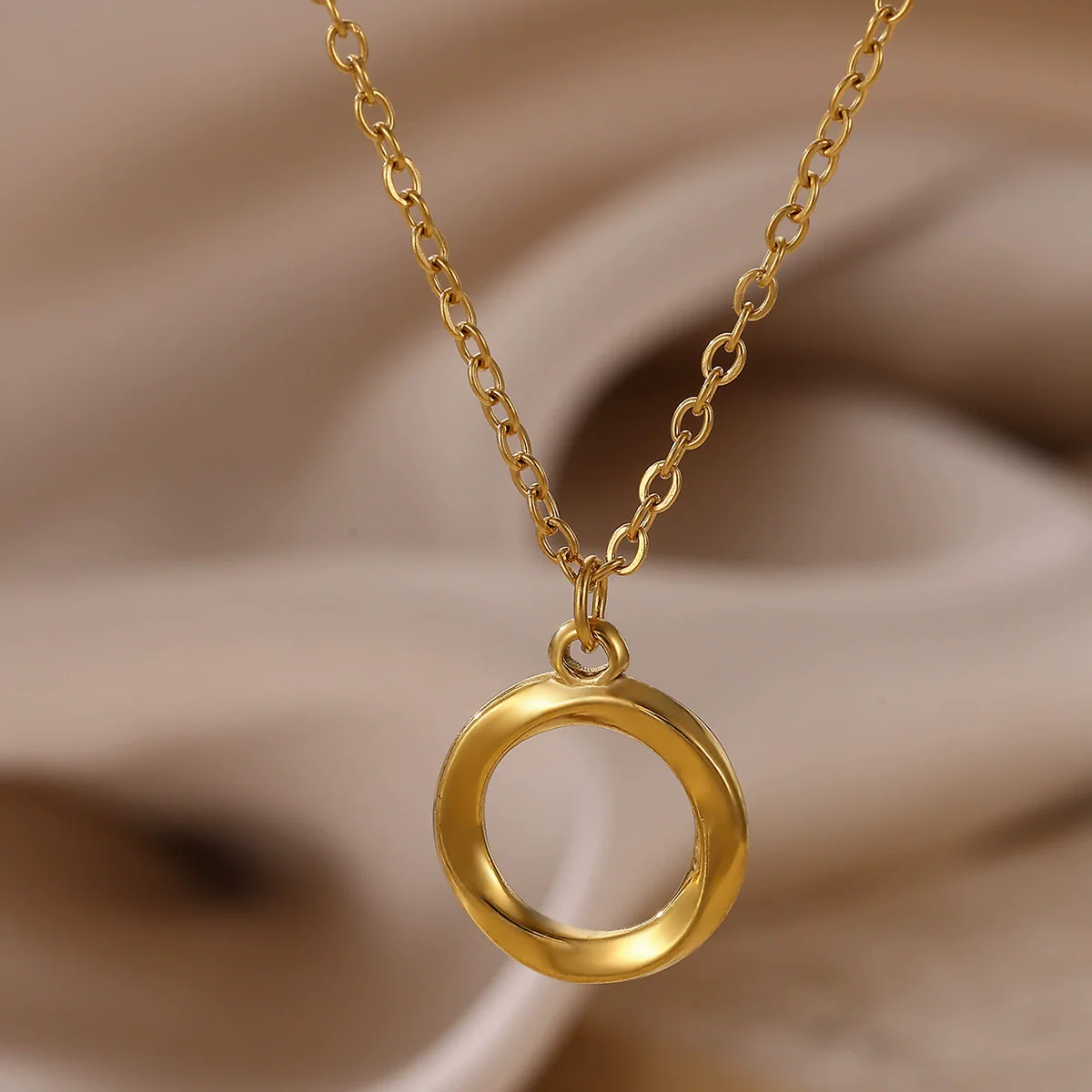 Wholesale Geometric Clavicle Chain And Full Diamond Ring Necklace Stainless Steel Gold Electroplated Unisex - Image 4