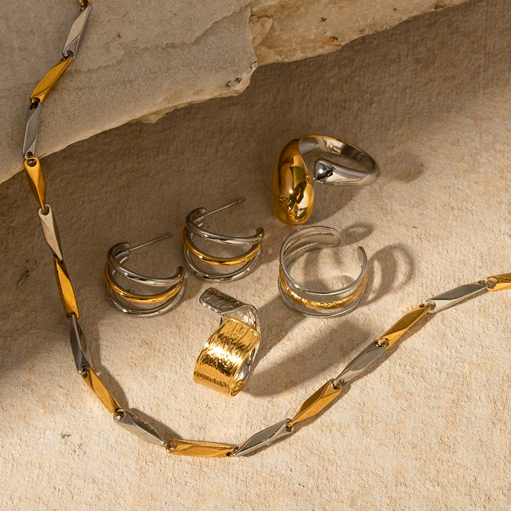 Wholesale Geometric Design Gold And Silver Colormatching Electroplated Stainless Steel Earrings For Women
