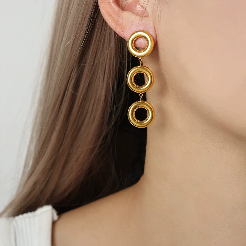Wholesale Geometric Glossy Ring Stitching Design Titanium Steel Goldplated Unisex Jewelry Suit With Earrings - Image 7