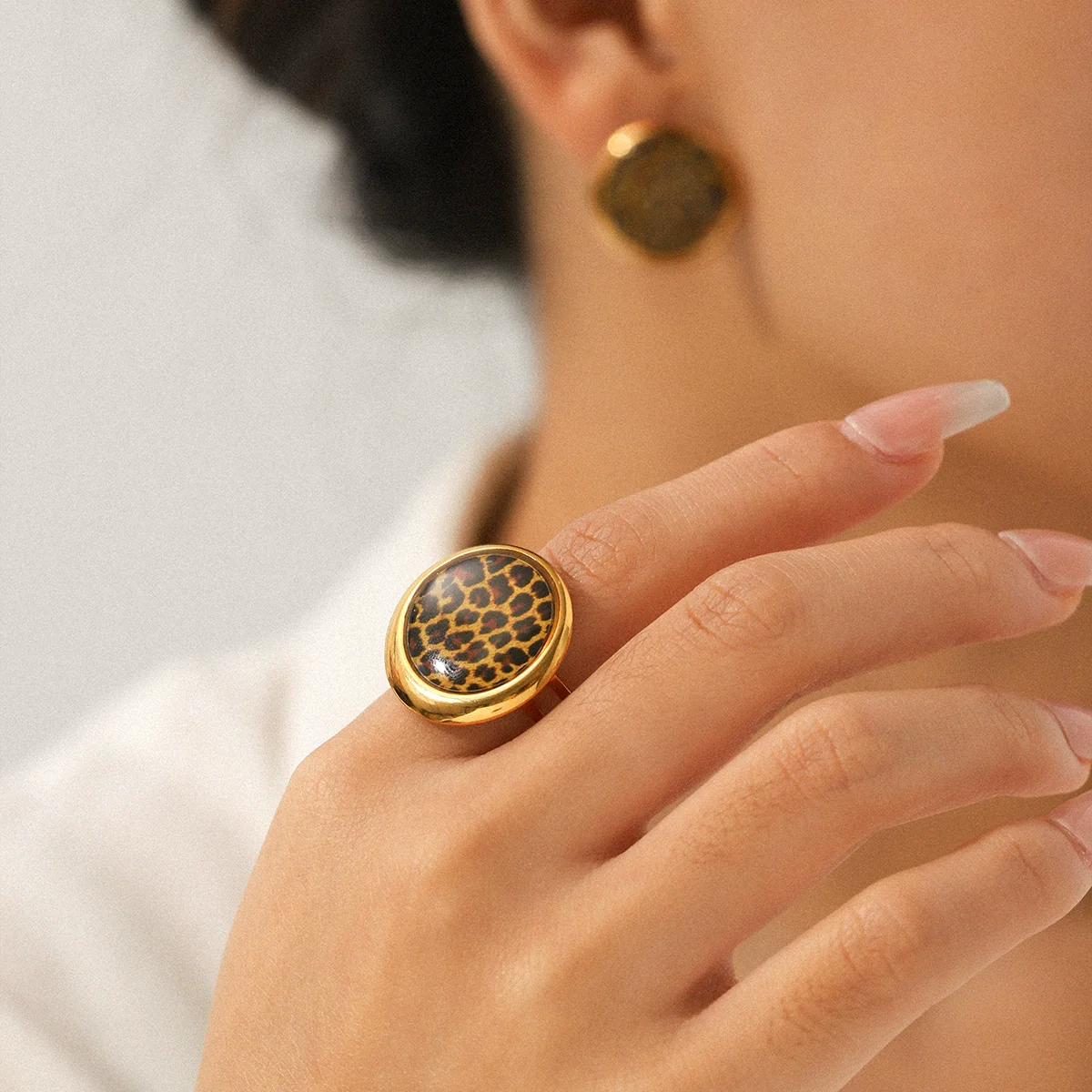 Wholesale Geometric Leopard Print Stainless Steel Gold Plated Earrings And Ring For Women - Image 3
