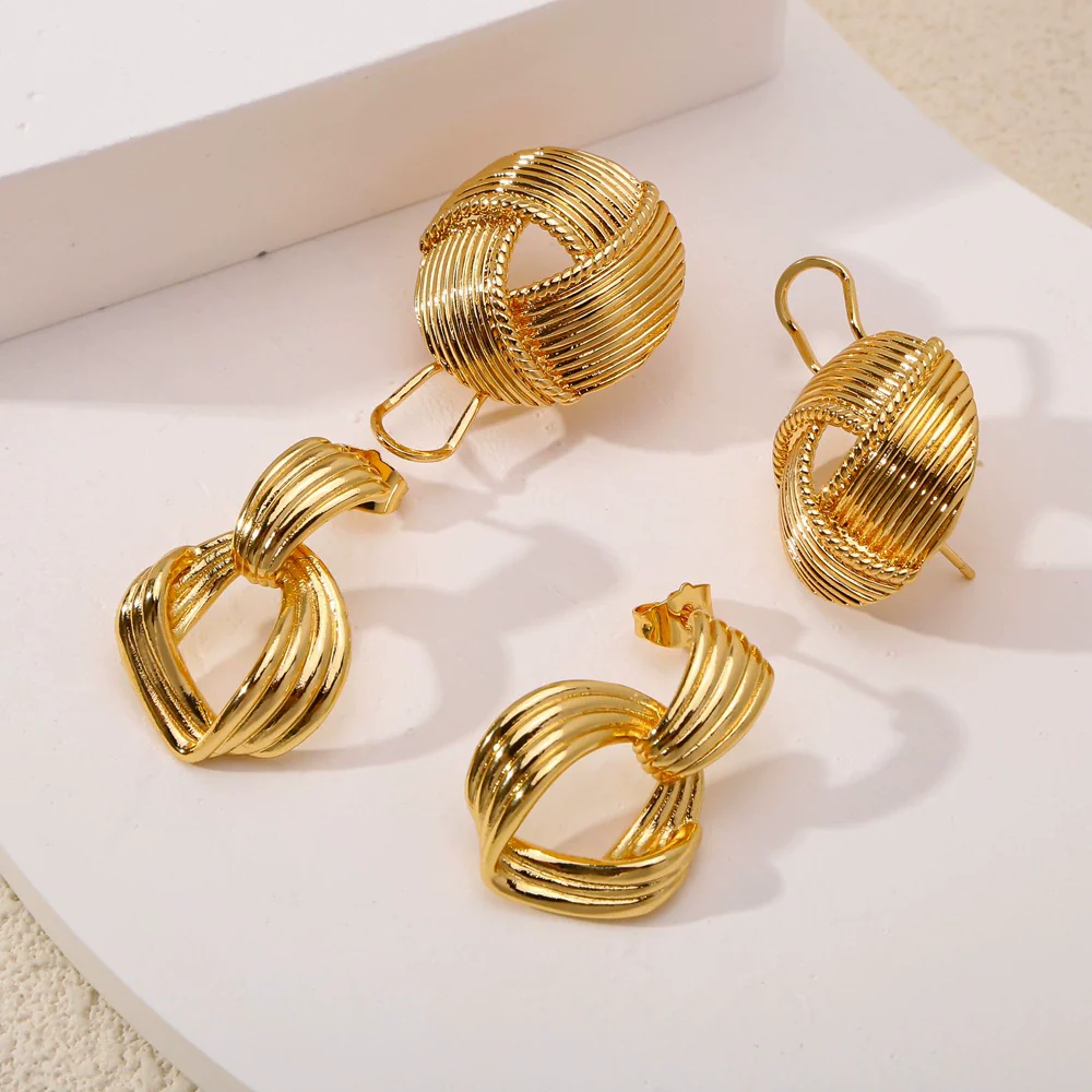 Wholesale Geometric Lines Design Copper Electroplated Women's Earrings - Image 3