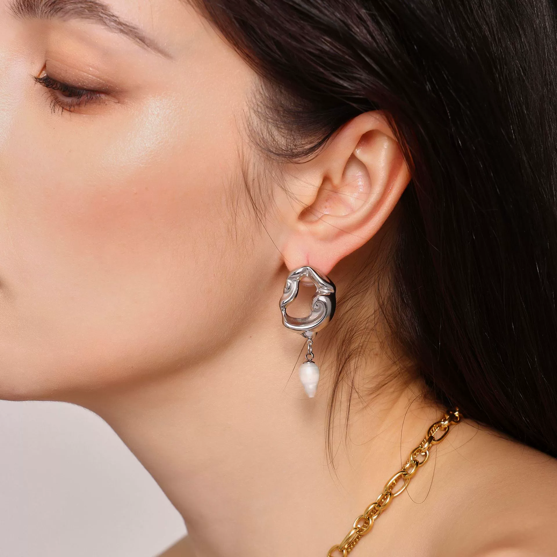 Wholesale Geometric Medieval Baroque Freshwater Pearl And Stainless Steel Electroplated Earrings Unisex Ins Style Minimalist - Image 4
