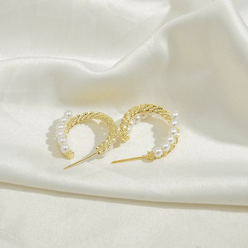 Wholesale Geometric Pearl Earrings Copper S925 Silver Needle Metal Style For Female - Image 4