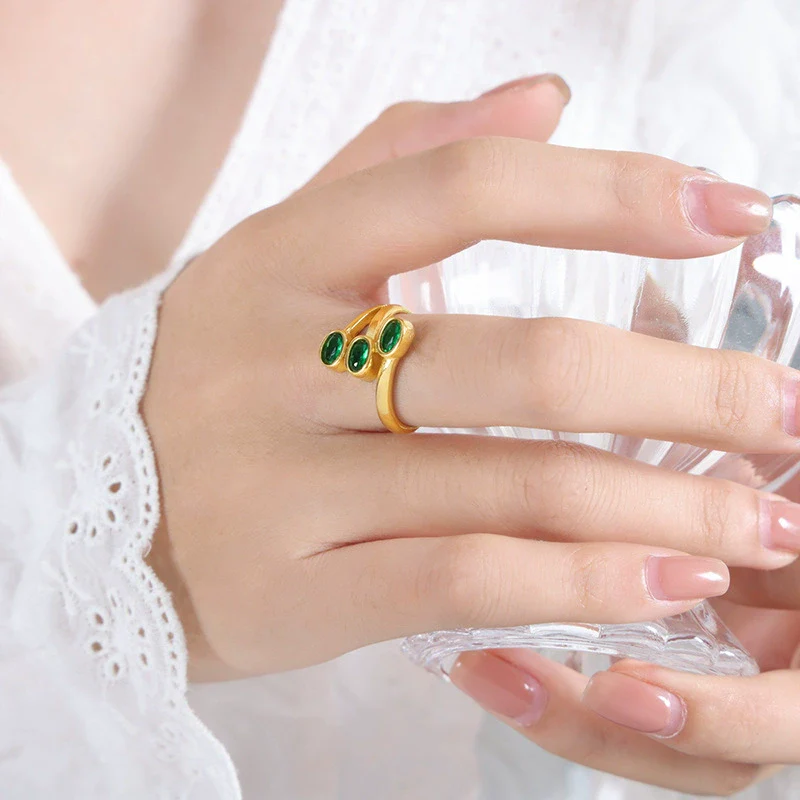 Wholesale Geometric Retro Small Color Glass Stone Inlaid Layered Stitching Electroplated Titanium Steel Open Ring Unisex - Image 9
