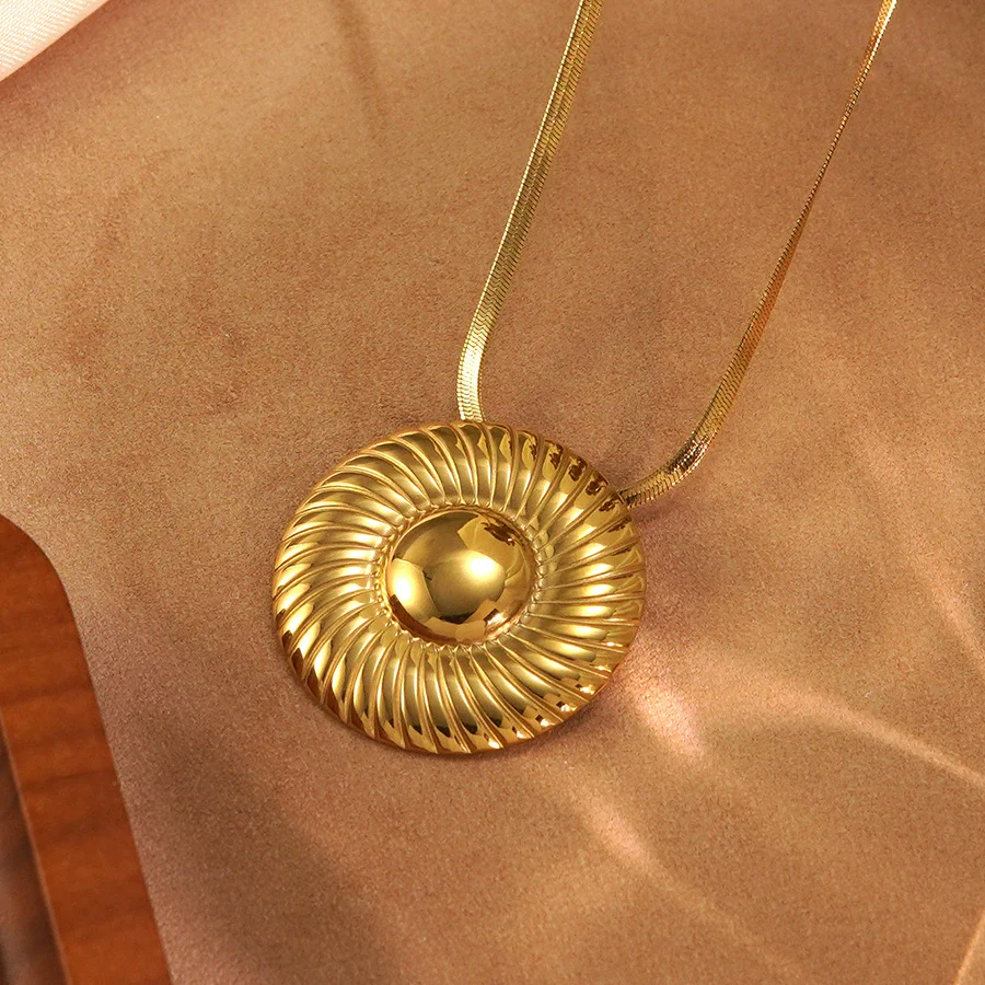 Wholesale Geometric Simple Style Electroplated Stainless Steel Circle Necklace And Earrings Set For Women - Image 7