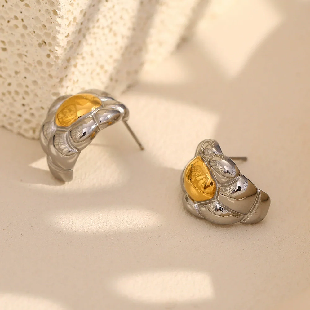 Wholesale Geometric Stainless Steel 18K Gold Plated Twocolor Armor Wide Horn Earrings For Women - Image 4