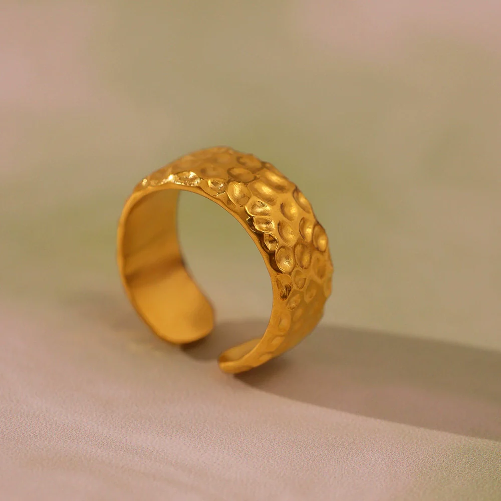 Wholesale Geometric Stainless Steel 18K Gold Plated Women's Finger Ring - Image 2