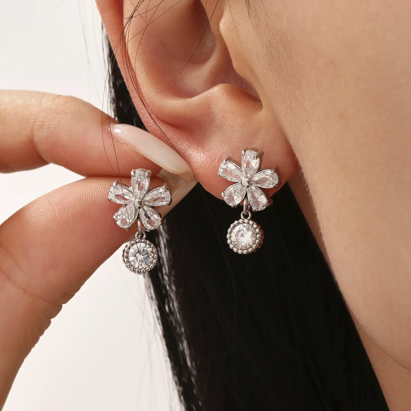 Wholesale Geometric Stainless Steel And Zircon Electroplated Five Leaf Flower Water Drop Ferris Wheel Earrings For Women - Image 4