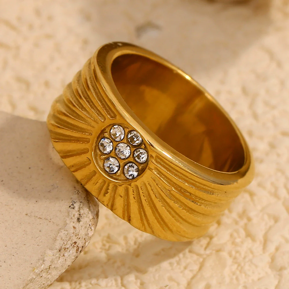 Wholesale Geometric Stainless Steel Electroplated Bracelet And Ring For Women
