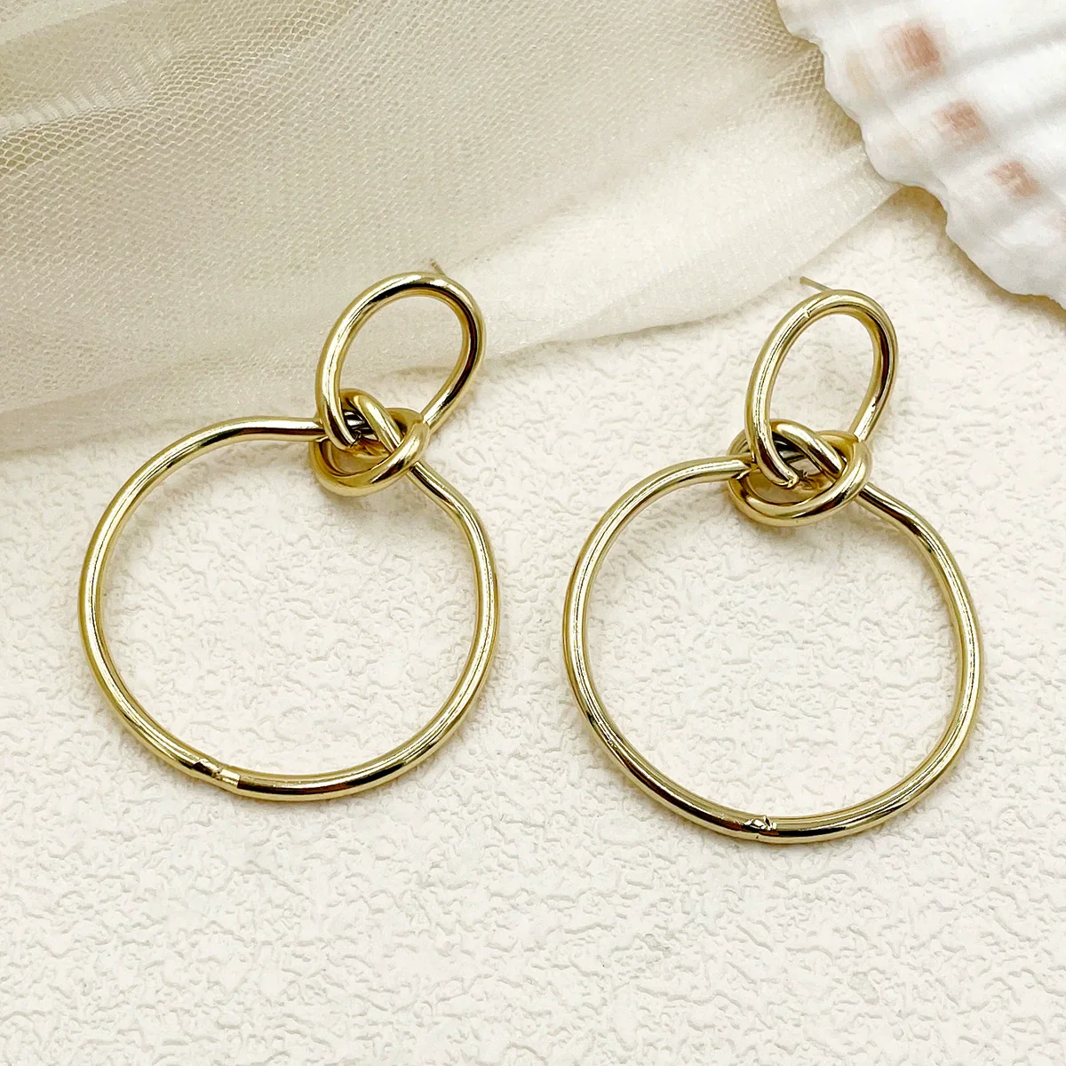 Wholesale Geometric Stainless Steel Goldplated Round Earrings For Women - Image 4