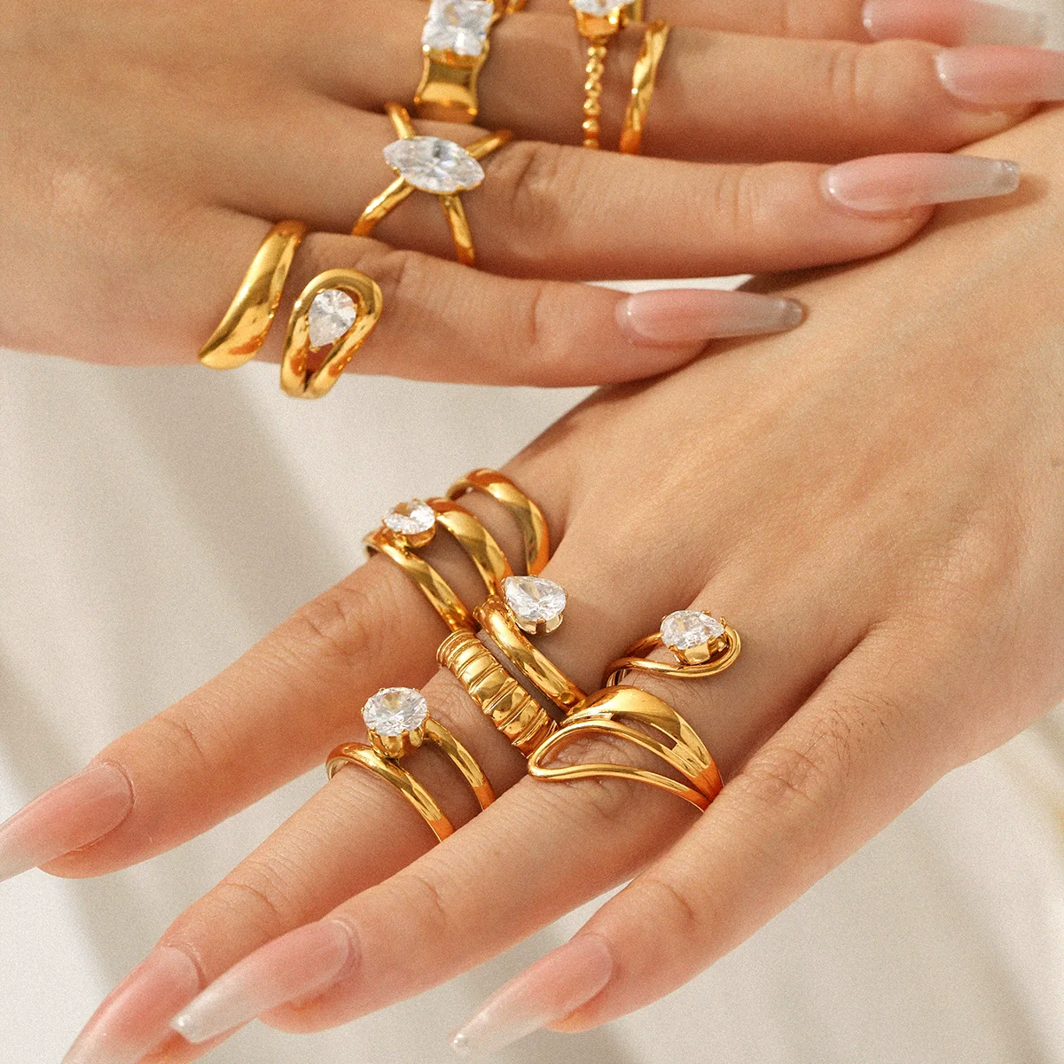 Wholesale Geometric Stainless Steel Zirconia Inlaid Open Ring For Women Couple Jewelry - Image 2
