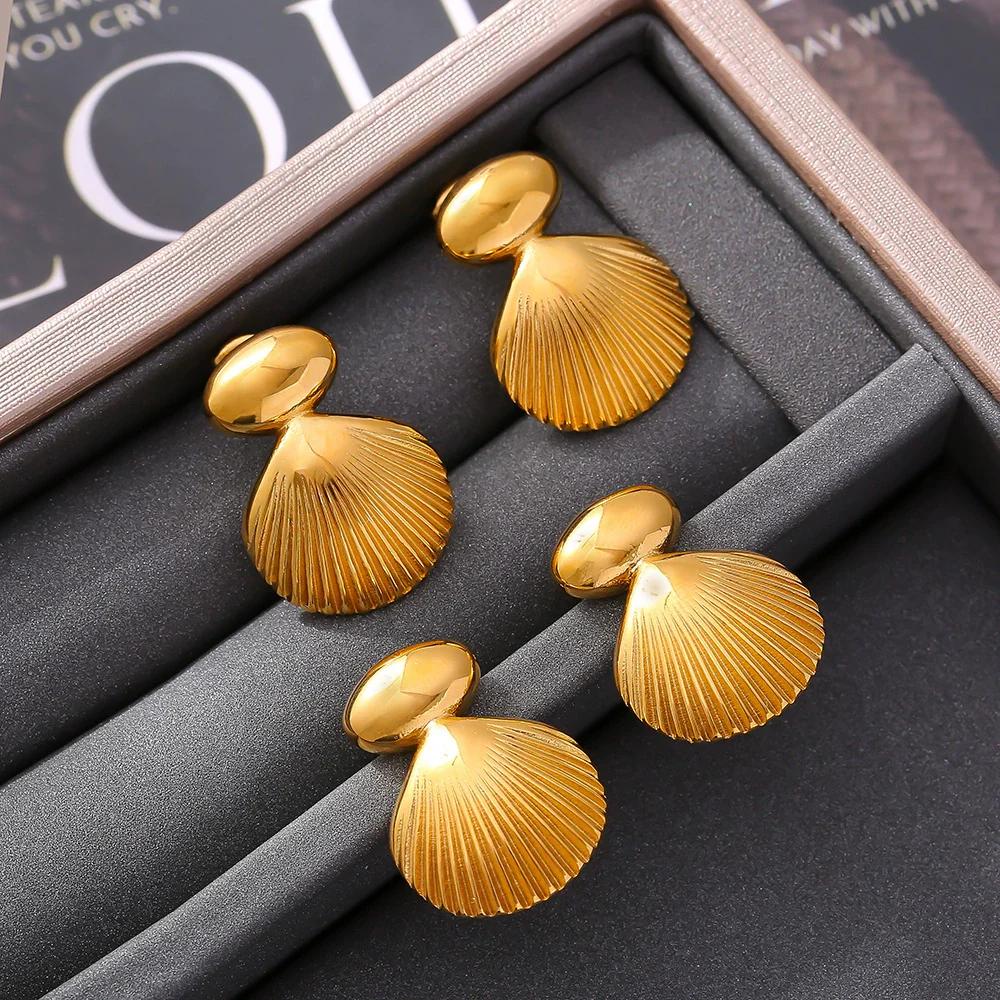 Wholesale Geometric Stitching Titanium Steel 18K Gold Plated Earrings For Women - Image 2