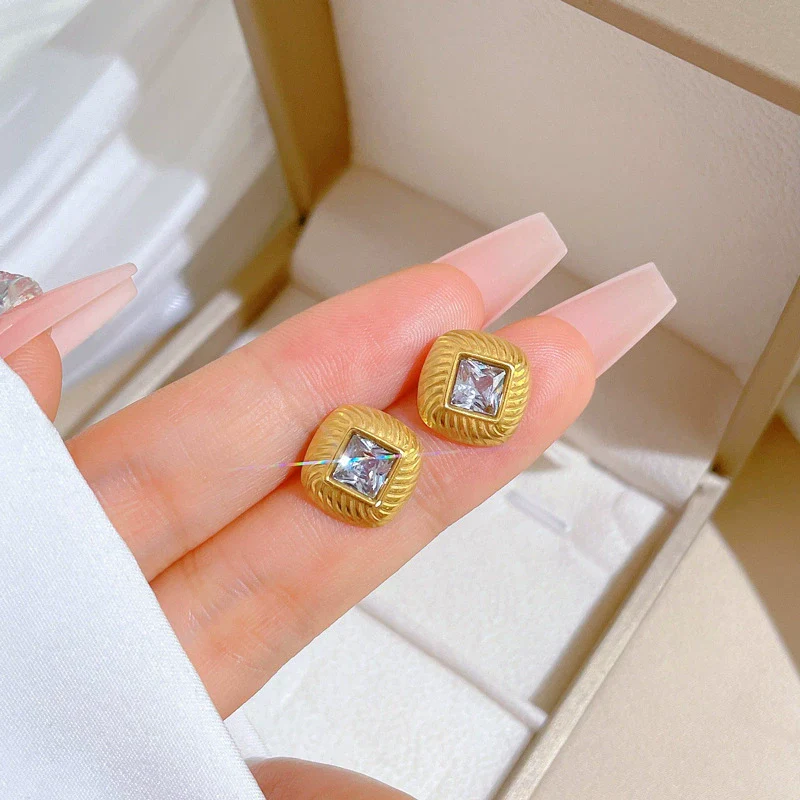 Wholesale Geometric Titanium Steel Electroplated Minimalistic Earrings For Men And Women - Image 2