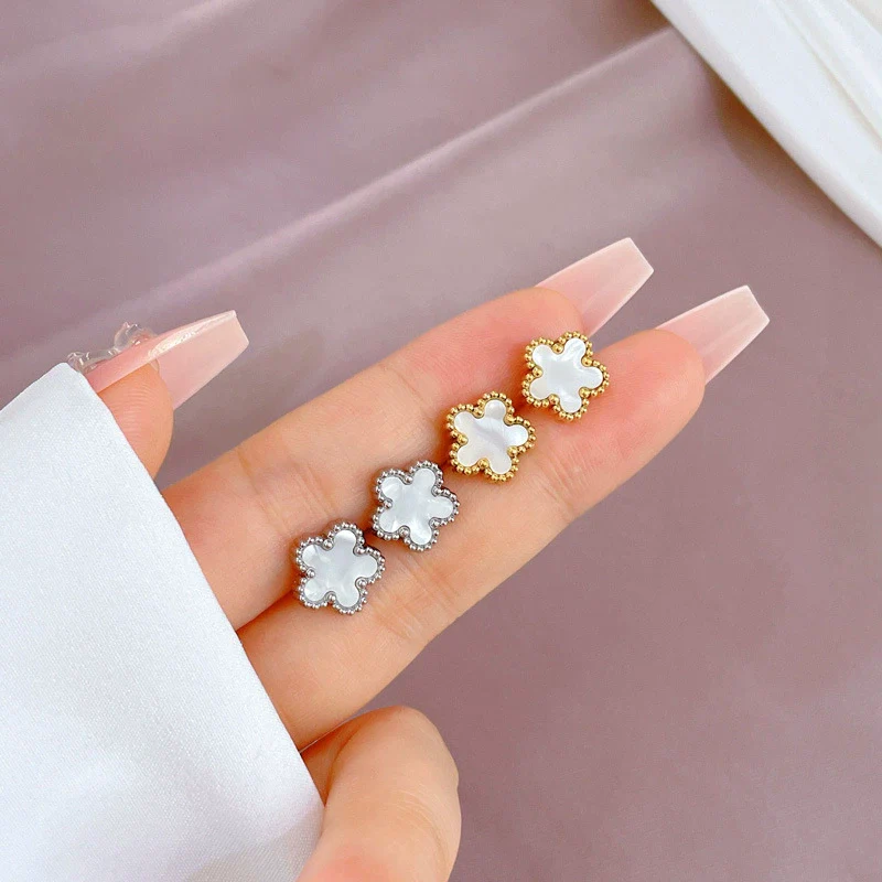 Wholesale Geometric Titanium Steel Fiveleaf Flower Normcore Style Electroplated Earrings For Men And Women - Image 3