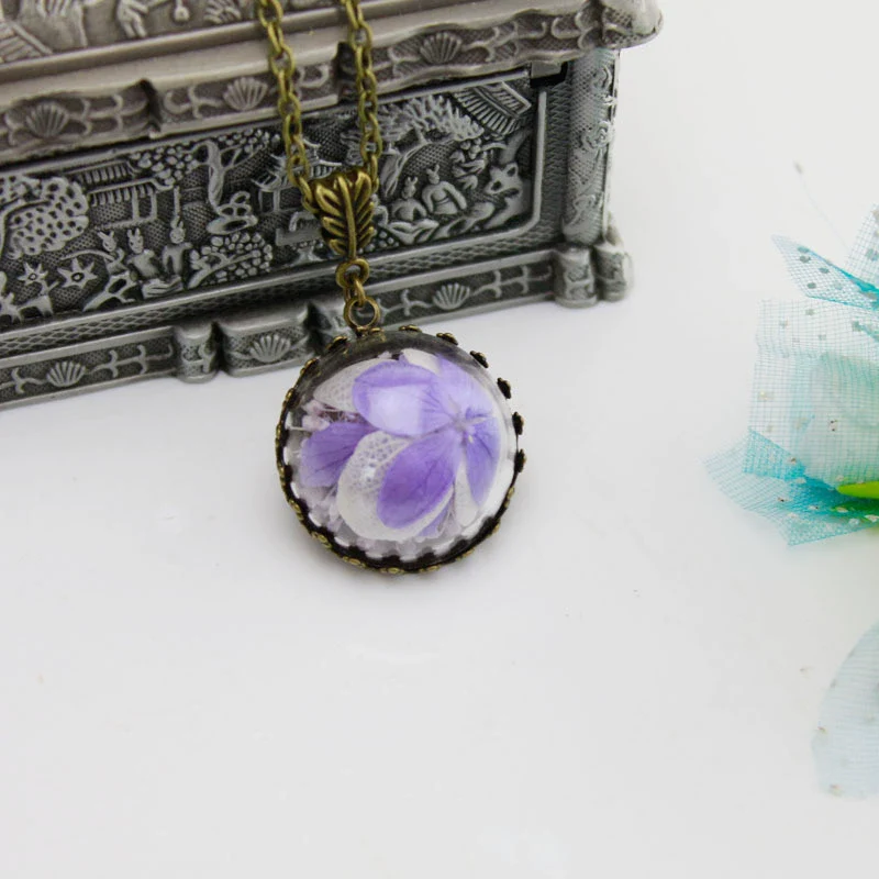 Wholesale Glass And Colored Glaze Geometric Dried Flower Necklace With Encryption Chain - Image 2